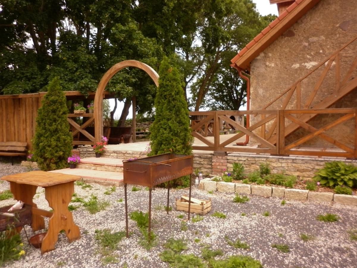 Отели типа «постель и завтрак» Kuldkaru Manor Valaste